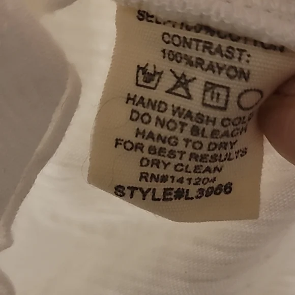 Hem & Thread Top - Picture 3 of 5